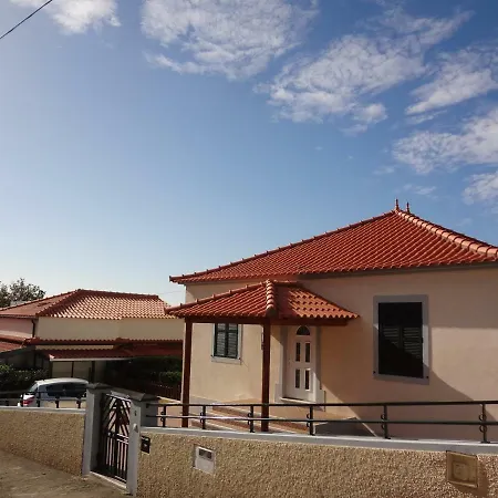 Апартаменты O Cantinho Do Ze *